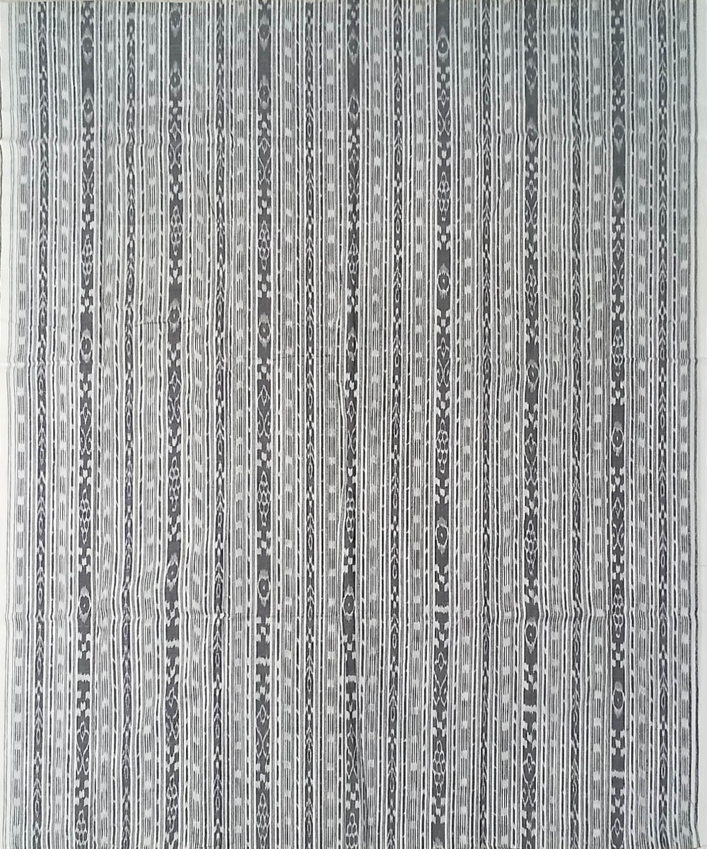 White Nuapatna Handwoven Single Ikat Suit Set Image 4