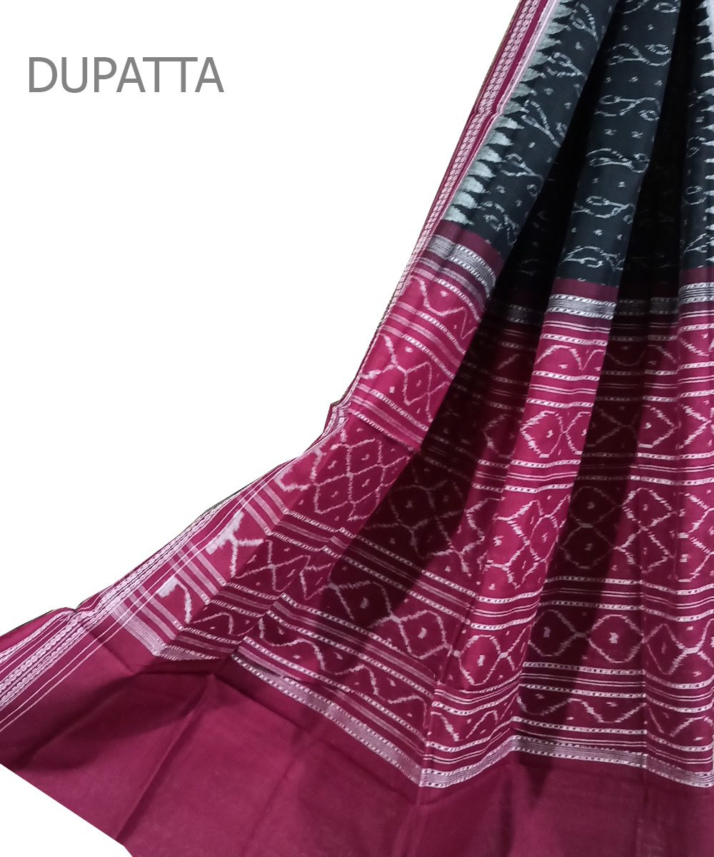 Black Red Sambalpuri Handwoven Single Ikat Cotton Dupatta Image 1