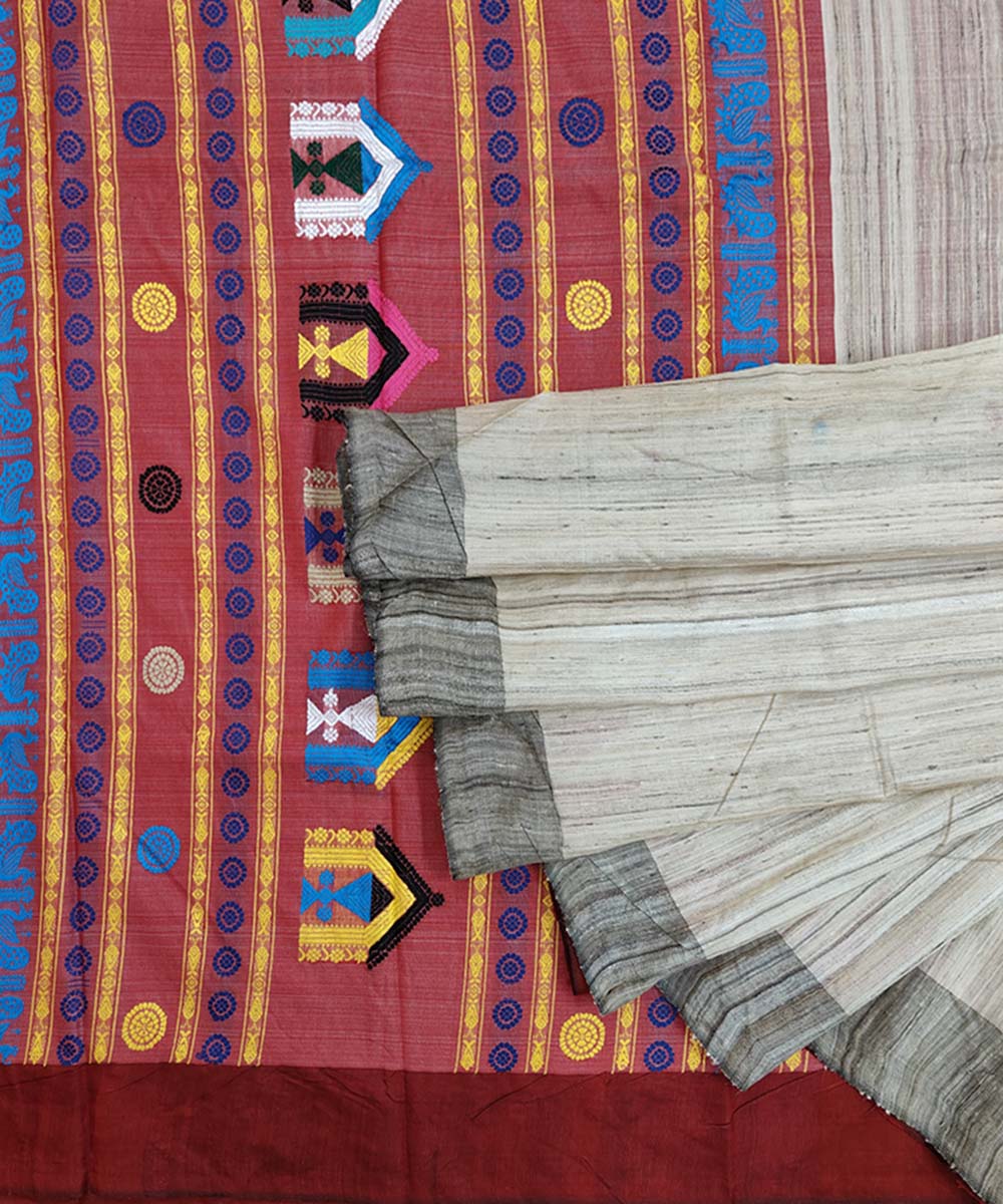 Beige Maroon Sambalpuri Handwoven Dolabedi Tussar Silk Saree SFTSAR1388