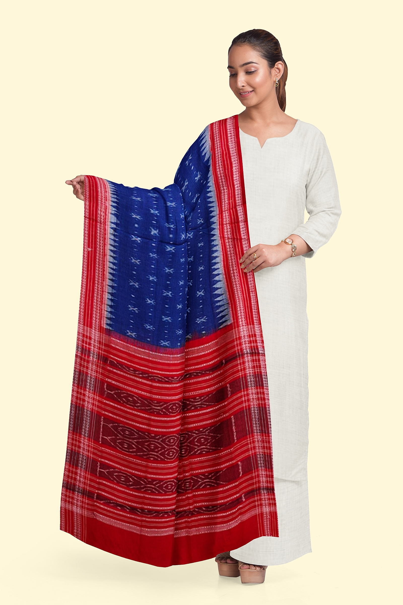 Blue Red Sambalpuri Handwoven Single Ikat Cotton Dupatta Image 3