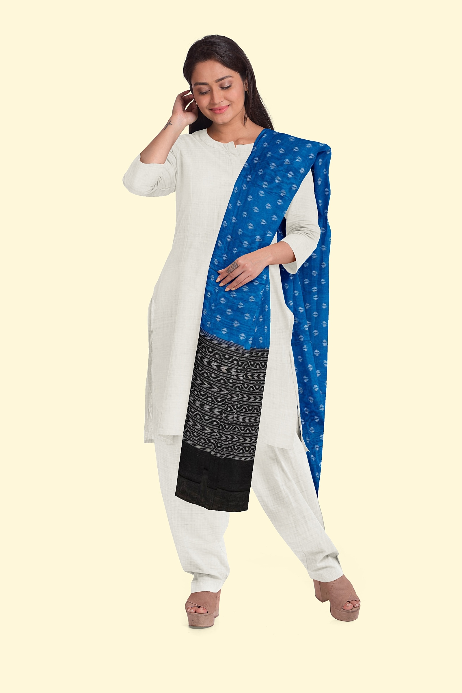 Blue Black Sambalpuri Handwoven Single Ikat Cotton Dupatta Image 3