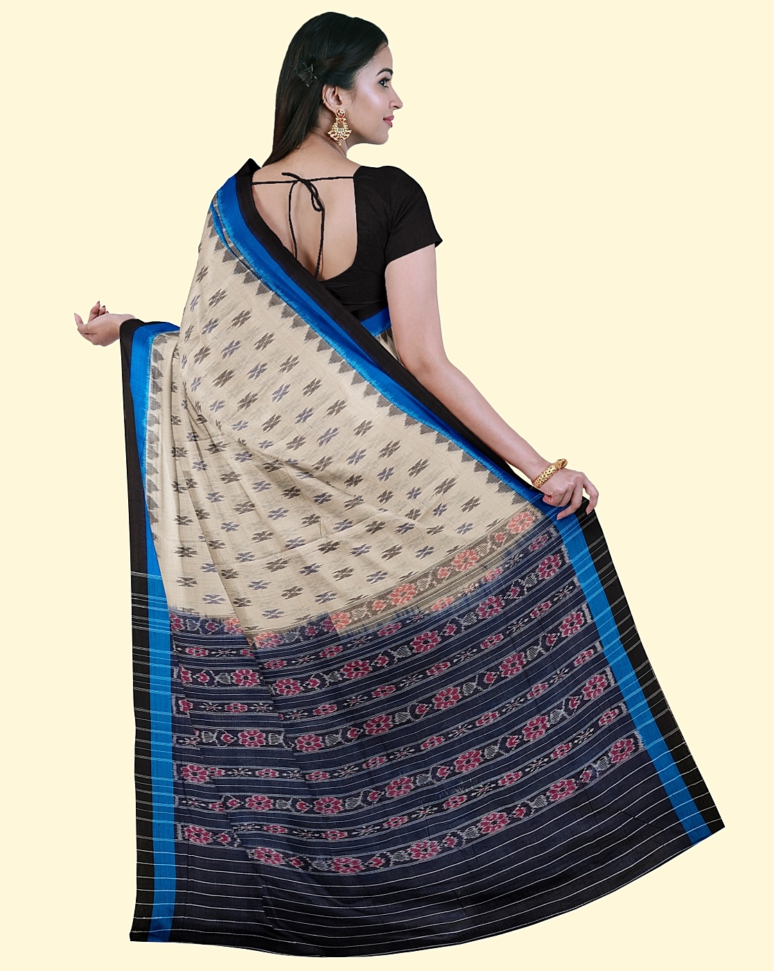 Offwhite Blue Sambalpuri Handwoven Single Ikat Cotton Saree Image 4