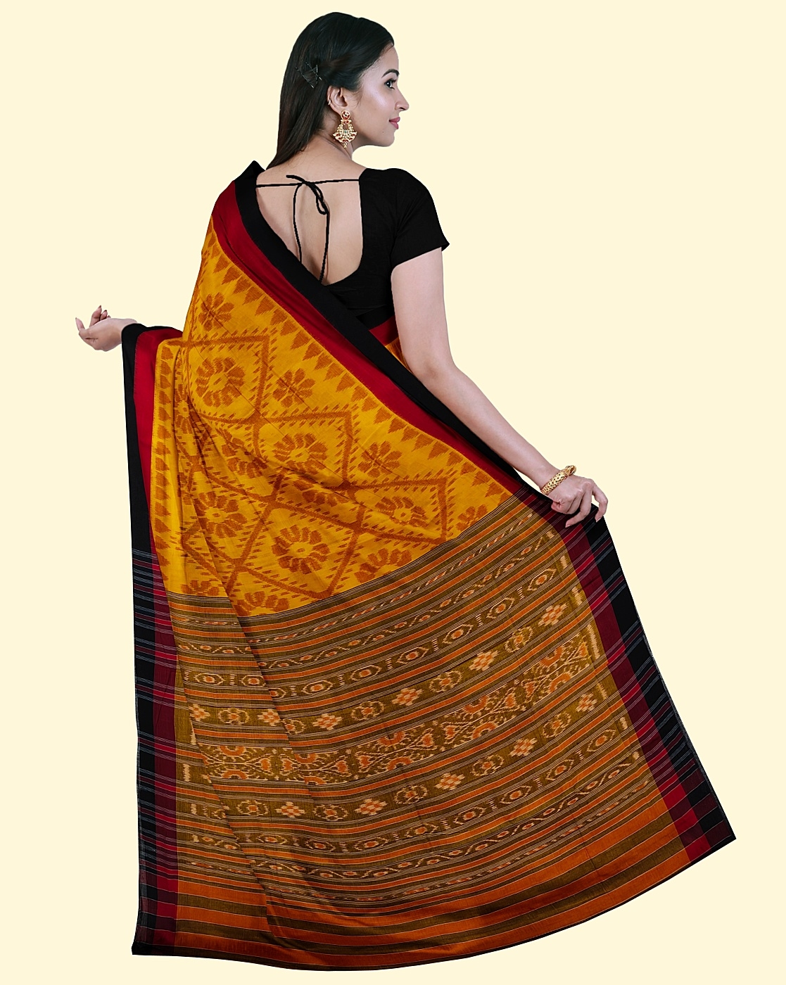 Orange Black Sambalpuri Handwoven Single Ikat Cotton Saree Image 4