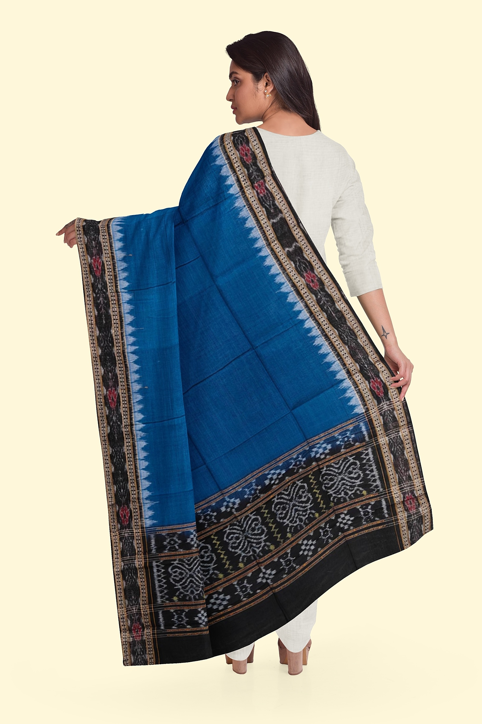 Blue Black Sambalpuri Handwoven Single Ikat Cotton Dupatta Image 2