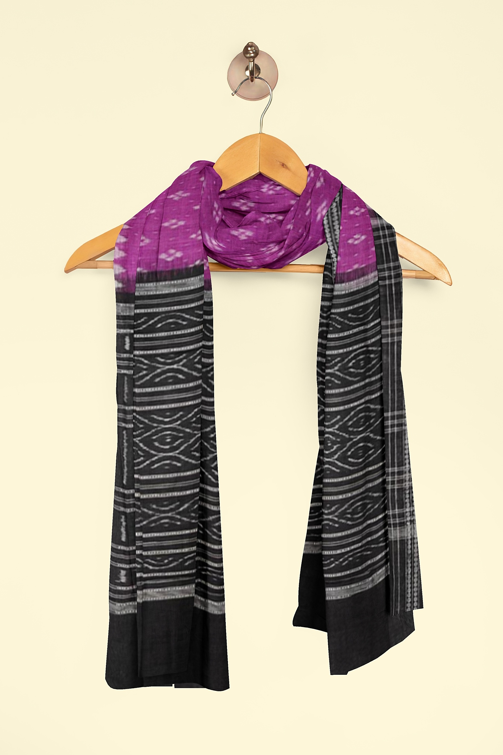 Purple Black Sambalpuri Handwoven Single Ikat Cotton Dupatta Image 4