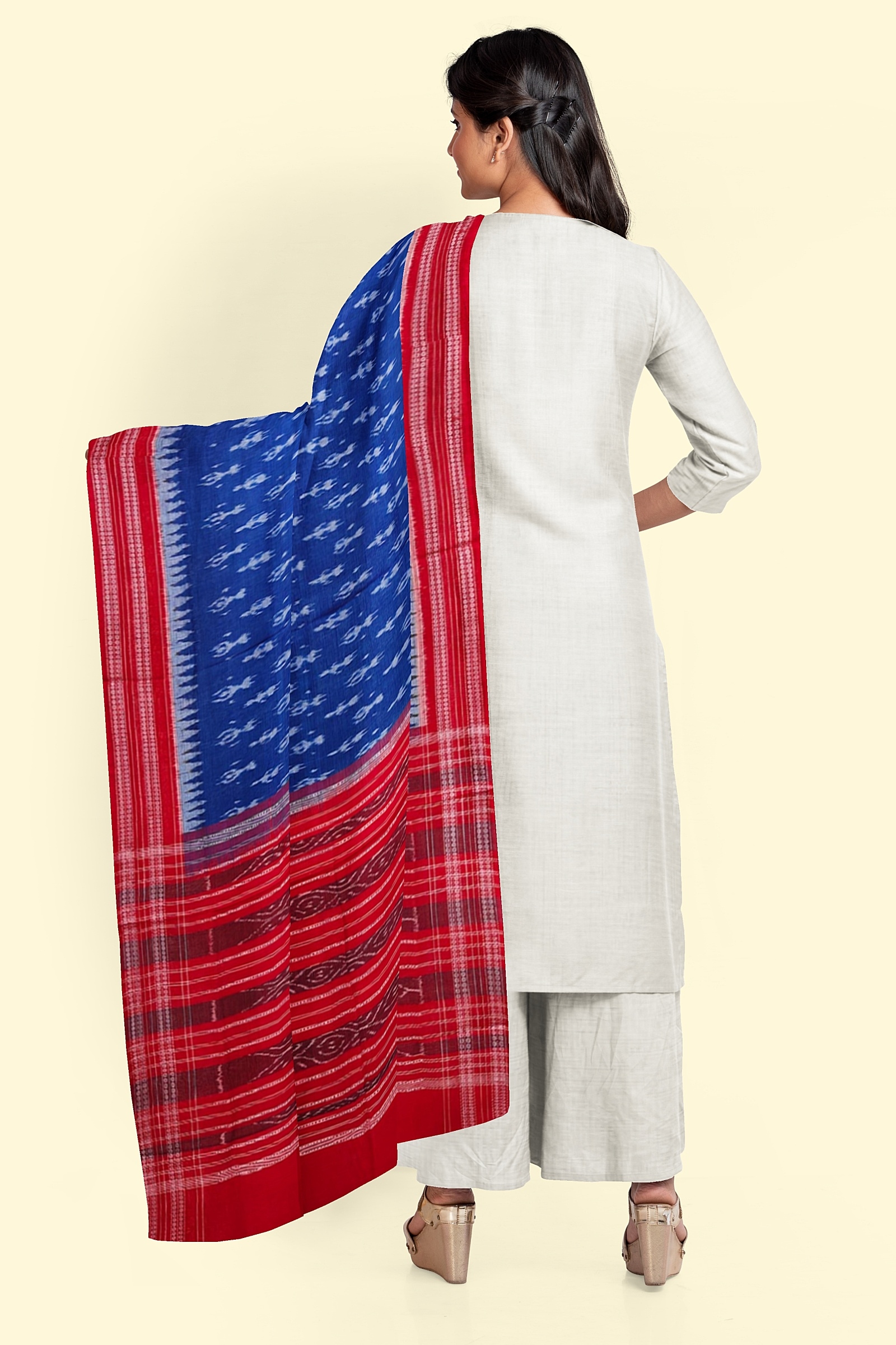 Blue Red Sambalpuri Handwoven Single Ikat Cotton Dupatta Image 2