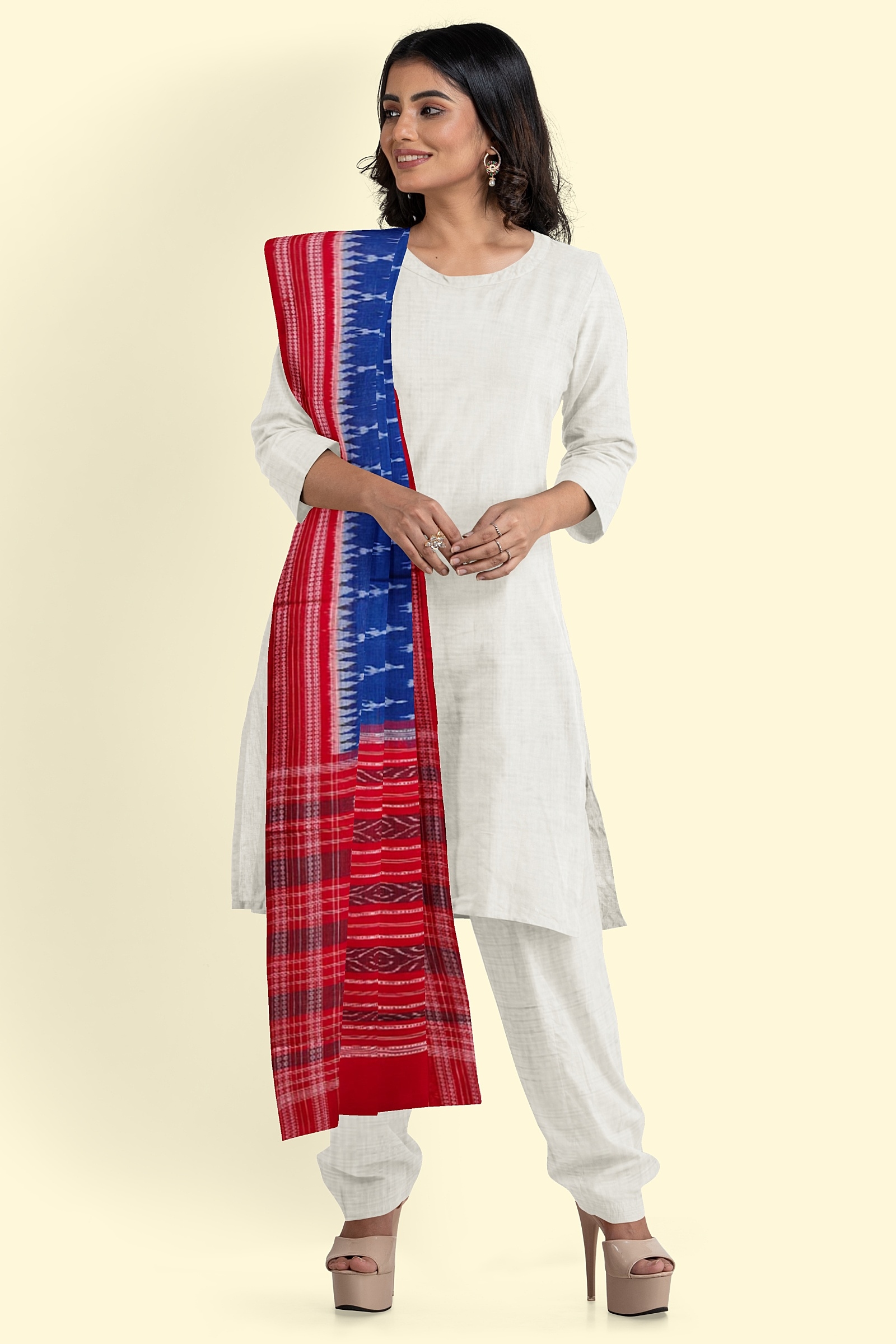 Blue Red Sambalpuri Handwoven Single Ikat Cotton Dupatta Image 3