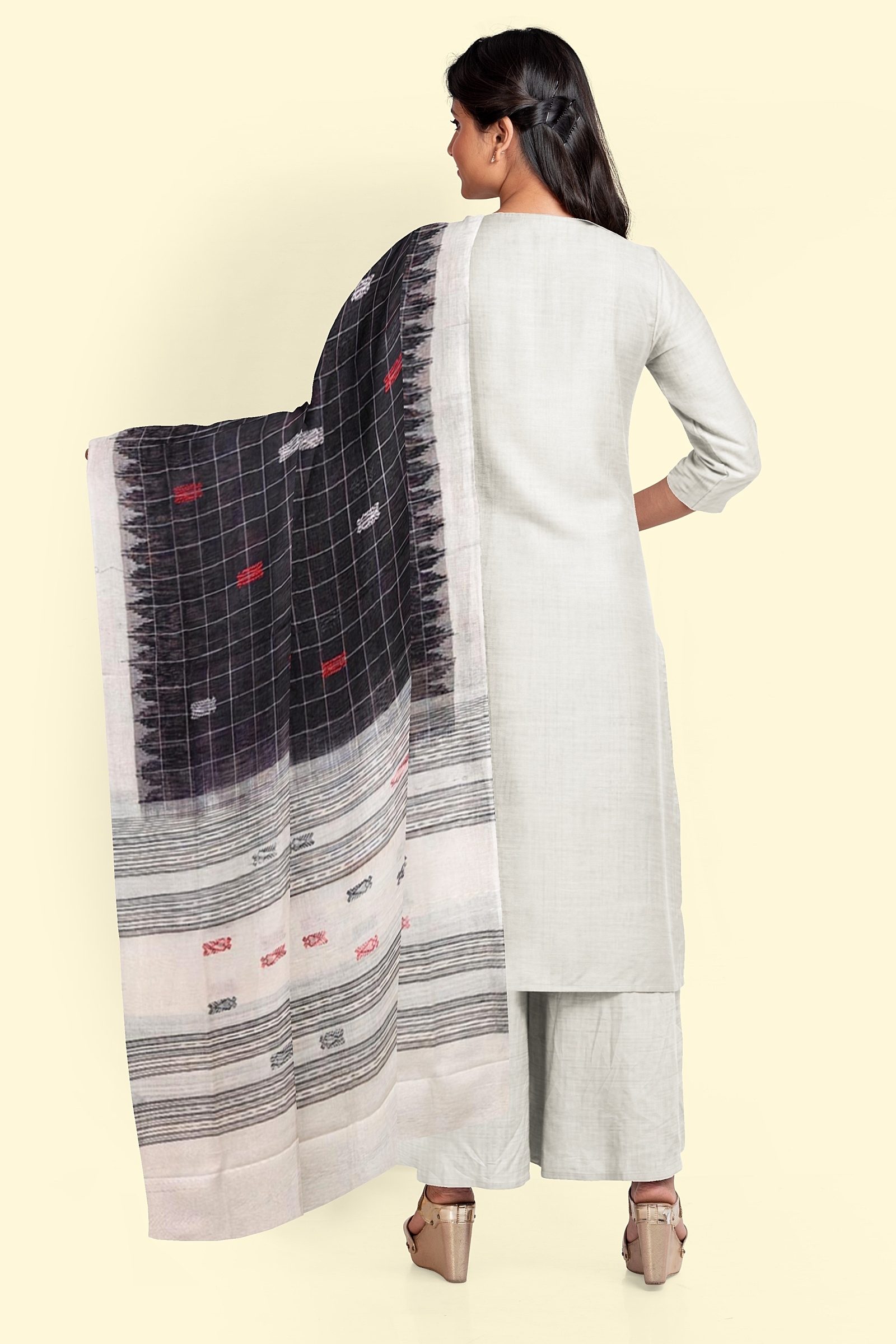 Black White Sambalpuri Handwoven Single Ikat Cotton Dupatta Image 2