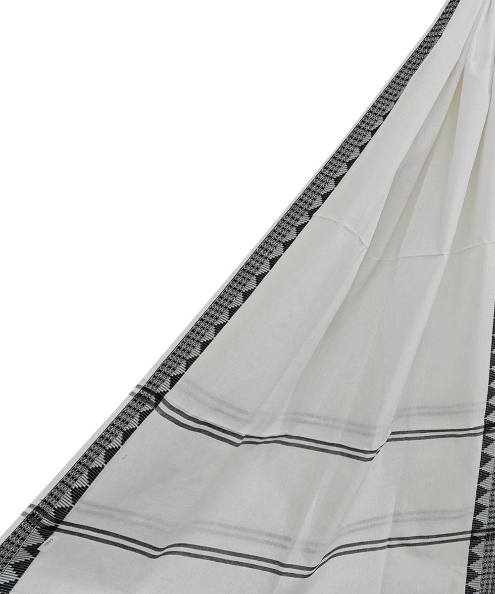 White Sambalpuri Handwoven Ikat Cotton Dupatta Image 1