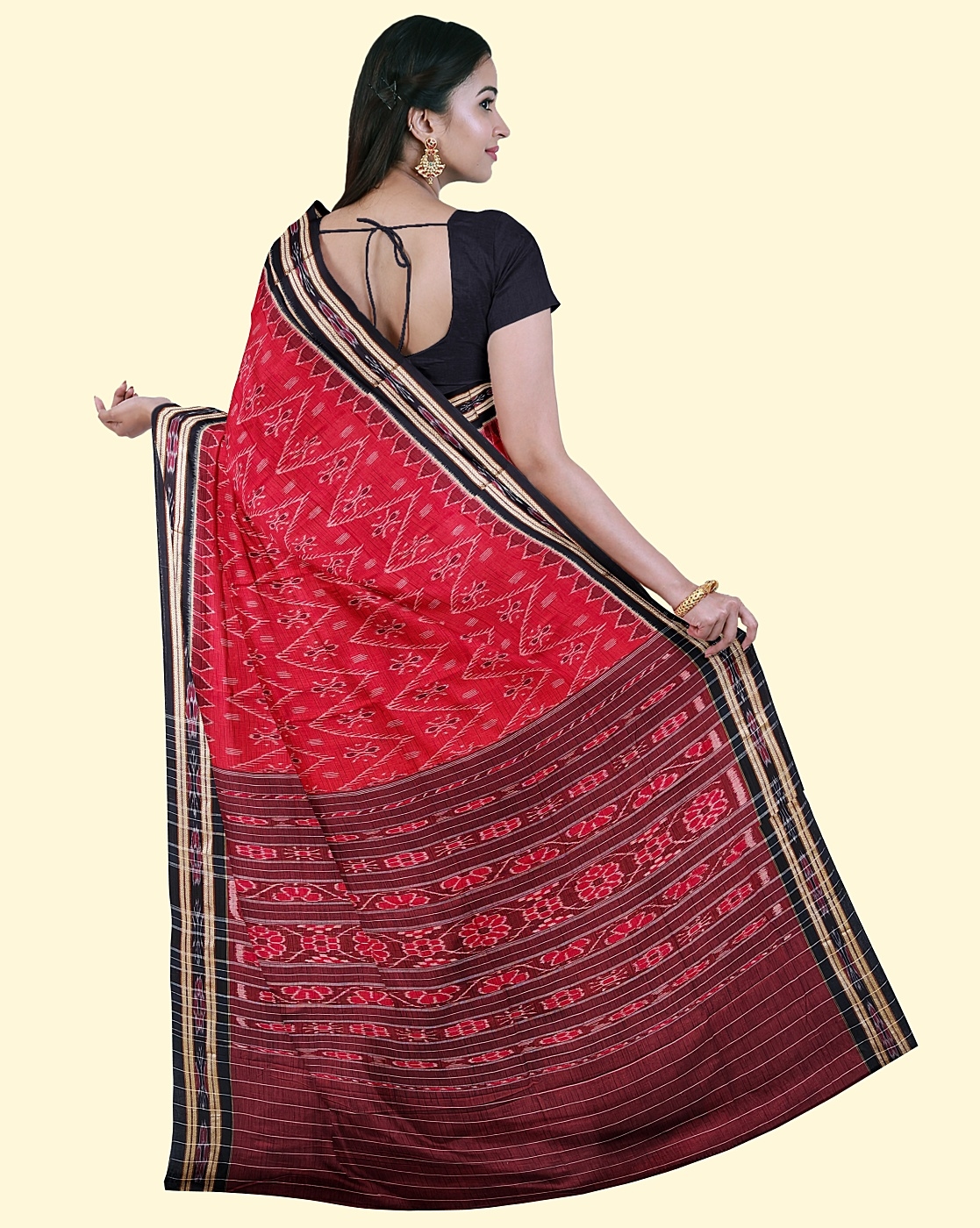 Red Black Sambalpuri Handwoven Single Ikat Cotton Saree Image 4